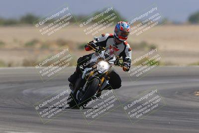 media/Sep-30-2023-SoCal Trackdays (Sat) [[636657bffb]]/Turn 15 (1120am)/